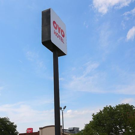 Oyo Hotel Texarkana Trinity Ar Hwy I-30 Exterior foto